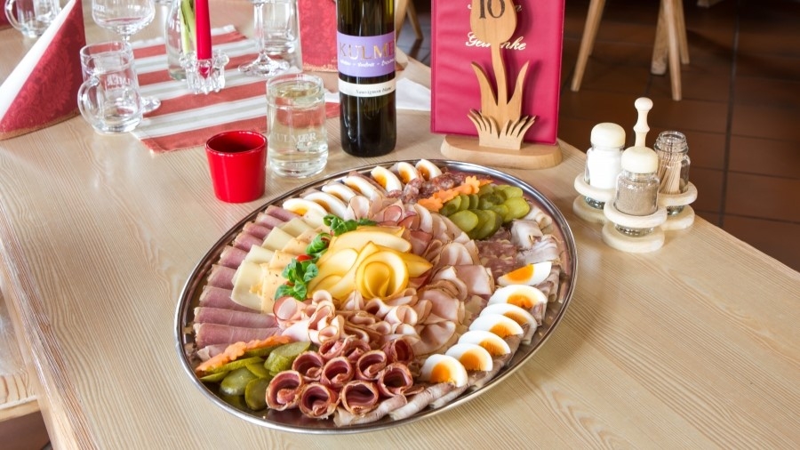https://www.buschenschank-kulmer.at/data/image/thumpnail/image.php?image=218/buschenschank_kulmer_at_article_4015_3.jpg